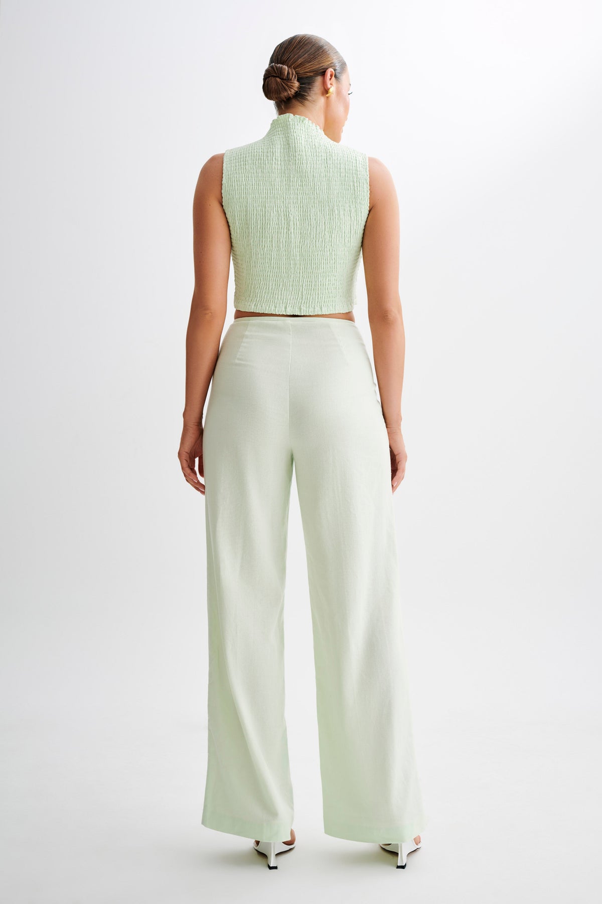 Emanuelle Sleeveless Linen Shirring Top - Mint