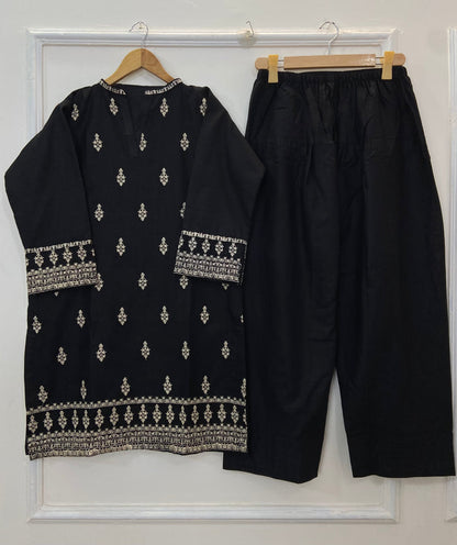 Farshi Shalwar Splendor 2PC (Khaddar)  D-180